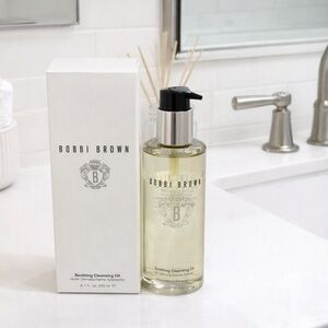 Bobbi Brown Soothing Cleansing Oil